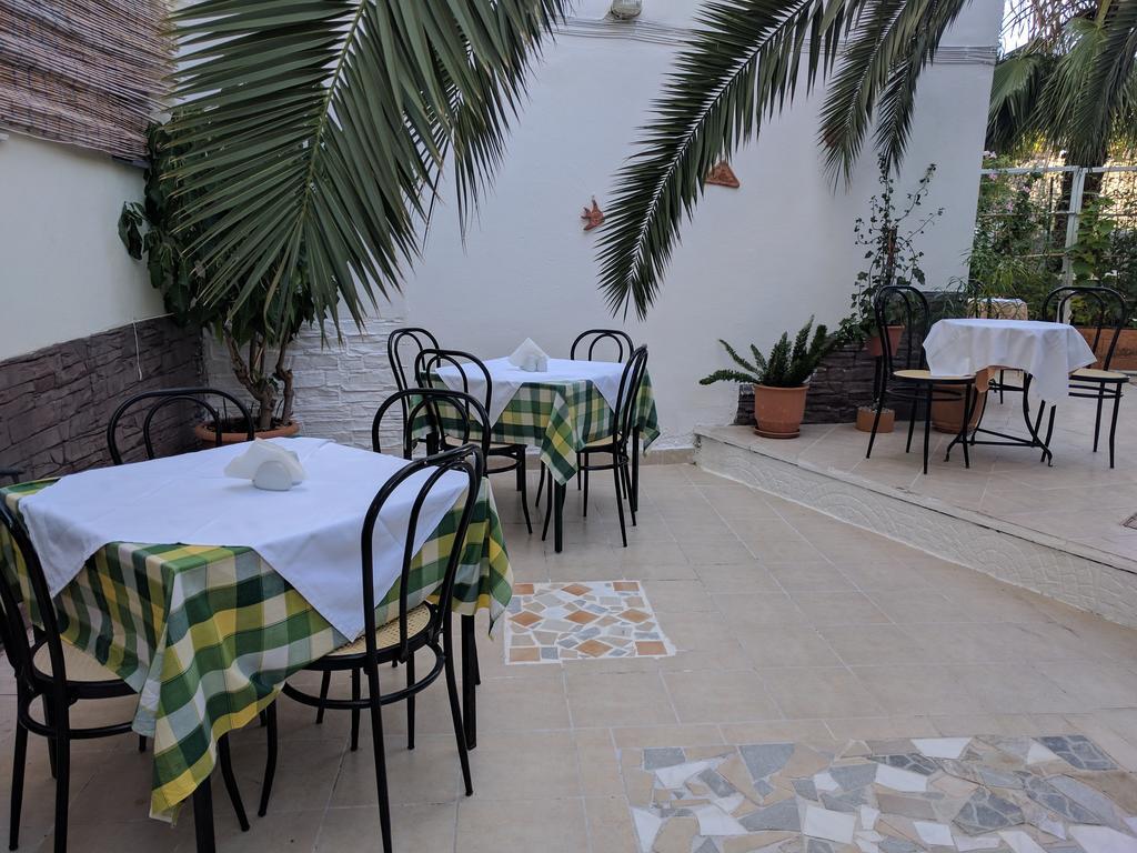 Apollon Hotel Метана Экстерьер фото